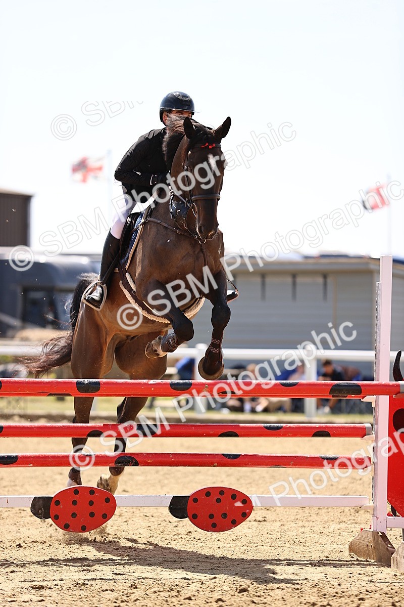 SBM_010167 - Class 9 - Senior Foxhunter - 1.20m Open
