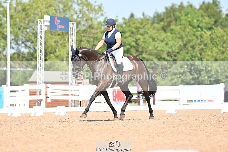 250816-115342-04113 - 109-Amber.Da.SilvaToners.Lady.Florentine