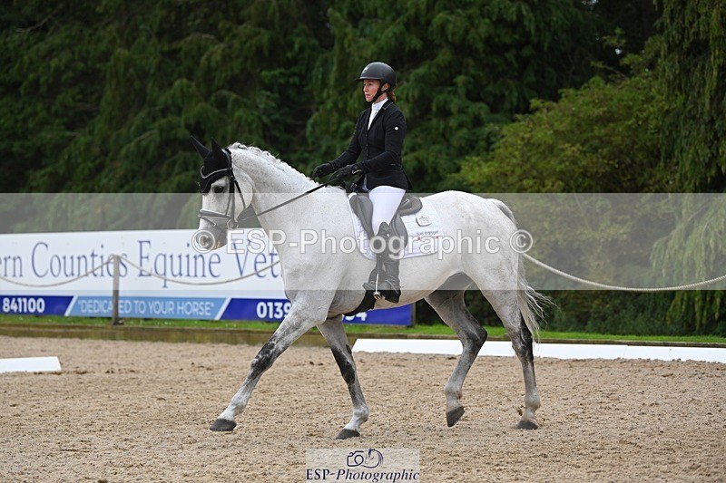 230813-174332-08717 - Cls 14 Medium Silver 16.45 to End