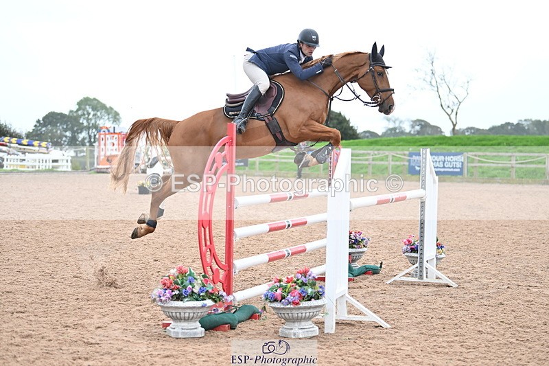 231013A-130332-02293 - Cls 8 Blue Chip Power Jump Off and Presentations