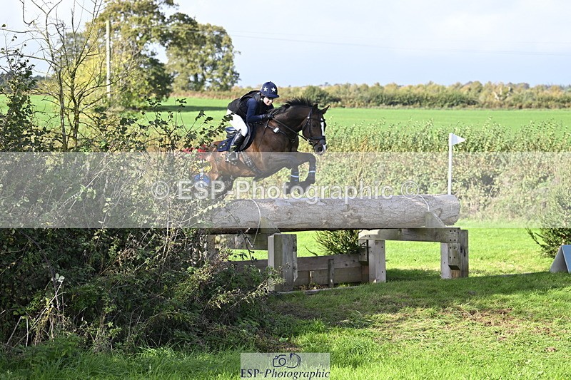 251024A-131910-11437 - B-160-Phoebe.Woods