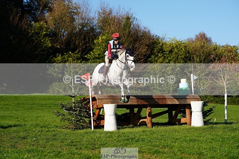 241026-152858-14368 - 593-Abbie.Burbidge-BLUEBIRD