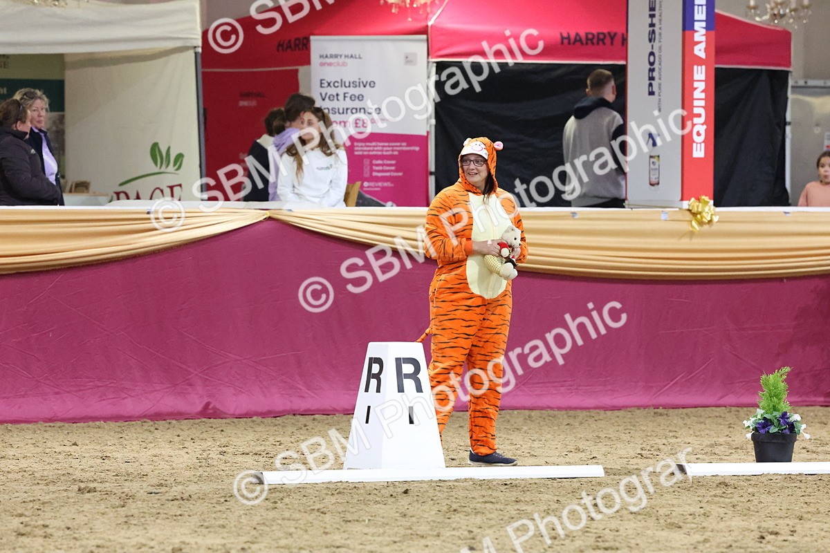 SBM_09819 - Class 52 Strictly Fancy Dress-Age