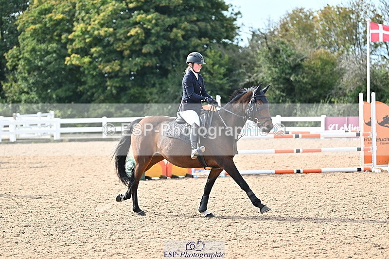 241004A-124132-02010 - Fri 09 95cm Amateur Quals