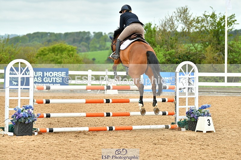 230507A-134246-08196 - Cls 43 1.05m Amateur Quali