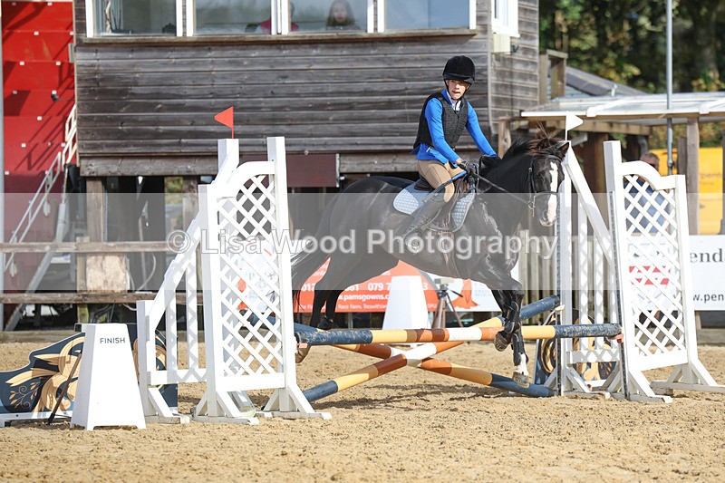 3E7A3106 - Class 4: 60cm Junior