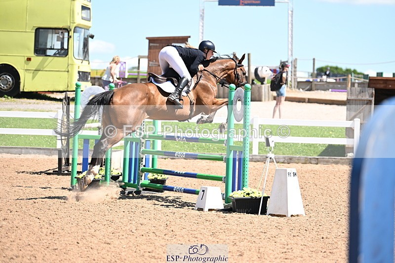 240728A-140833-09387 - Cls 36 1.05m Amateur Qualifier