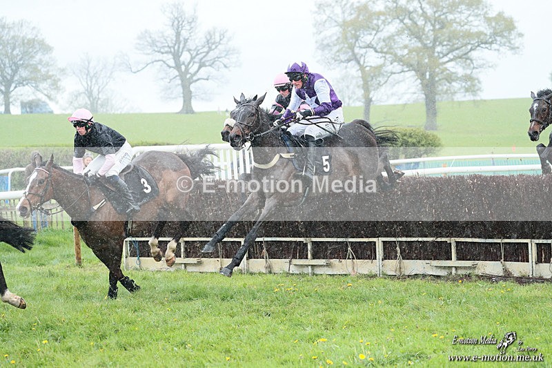 PtP 180426 1354 - Worcestershire Hunt PtP Chaddesley Corbett 18/04/26