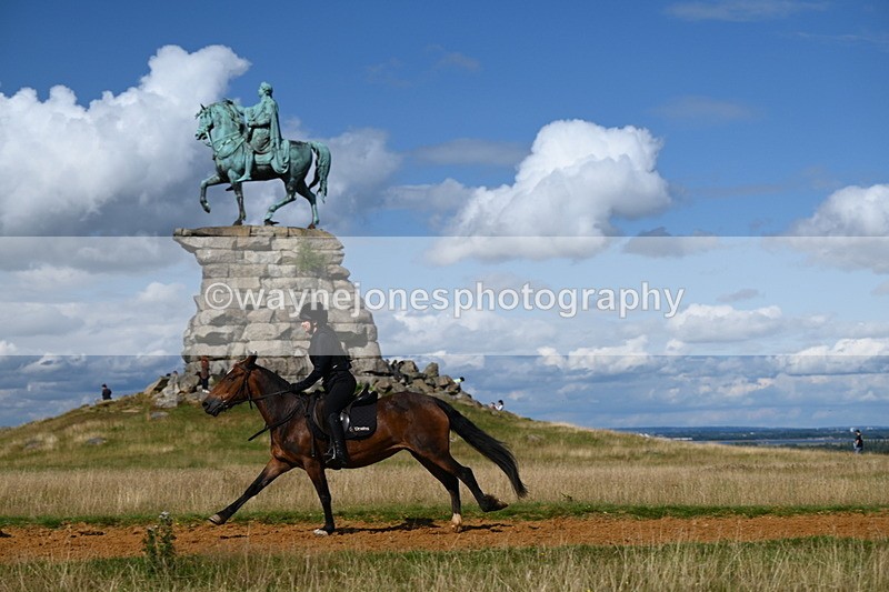 DSC_0198 - Time at Statue 15:58 to 16:05