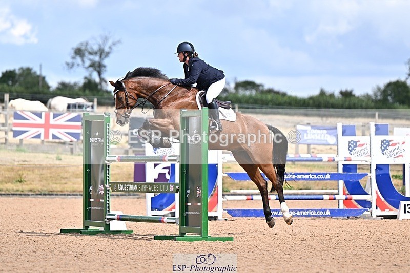 260819-143512-01145 - Cls 6 Foxhunter and 1.20m