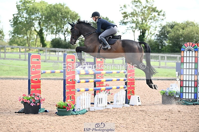 240913A-123801-04395 - Cls 15 Snr Foxhunter