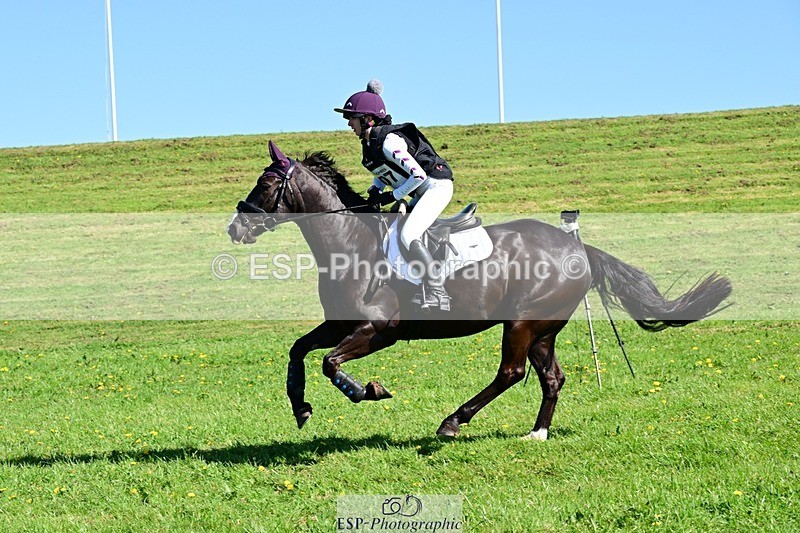 260419-102900-09003 - M-607-Jess.Coombes