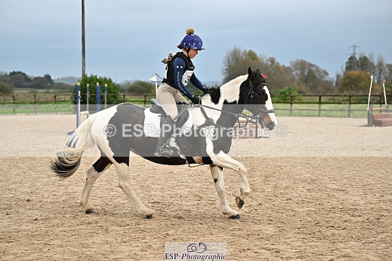 241110-154419-01306 - 80-85cm Arena Eventing