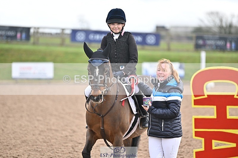 250322-100413-00589 - SJ 60cm (Intro 1) and Presentations