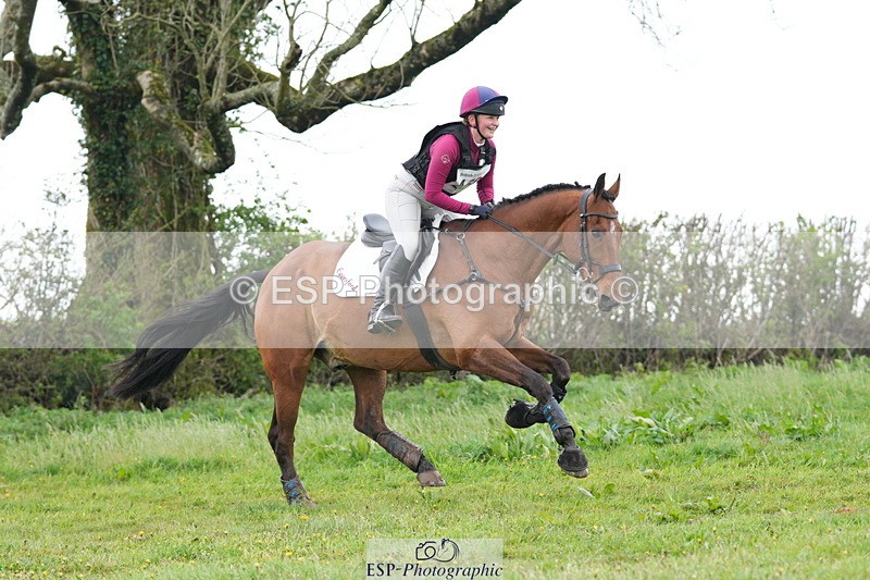 250419-104920-09112 - 459-Ella.Otto-SUMMERBRIDGE.TIPP