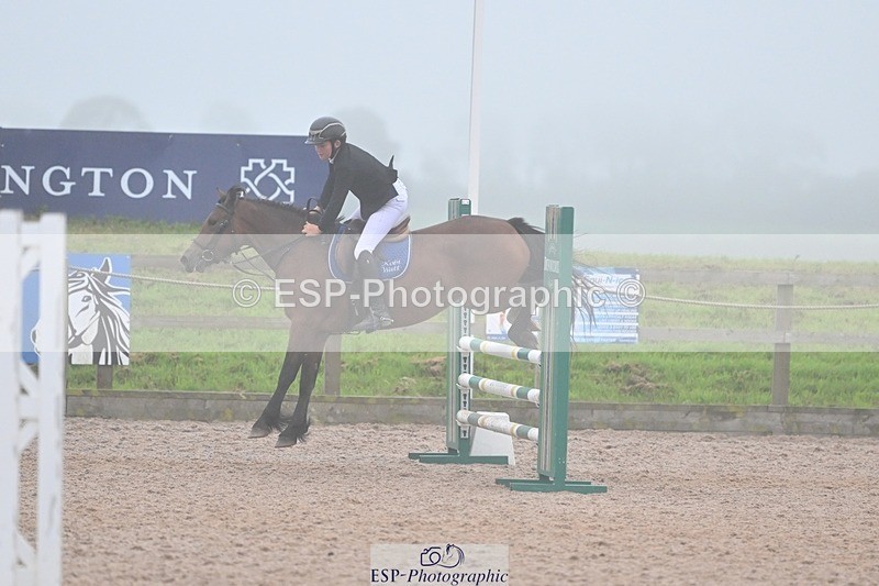 240813-193917-00987 - Classes 7 A&B 90cm