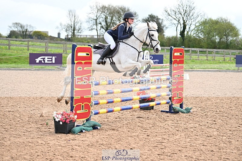 240506A-114045-08563 - Cls 4 Blue Chip Pony Newcomers & 1m Open