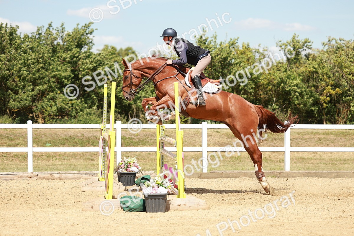 SBM_007758 - Class 3 - Senior Newcomers - 1.10m Open