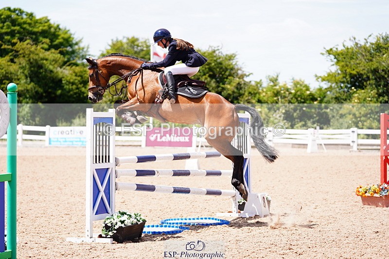 240629A-122826-05341 - Cls 18 Newcomers and 1m Open