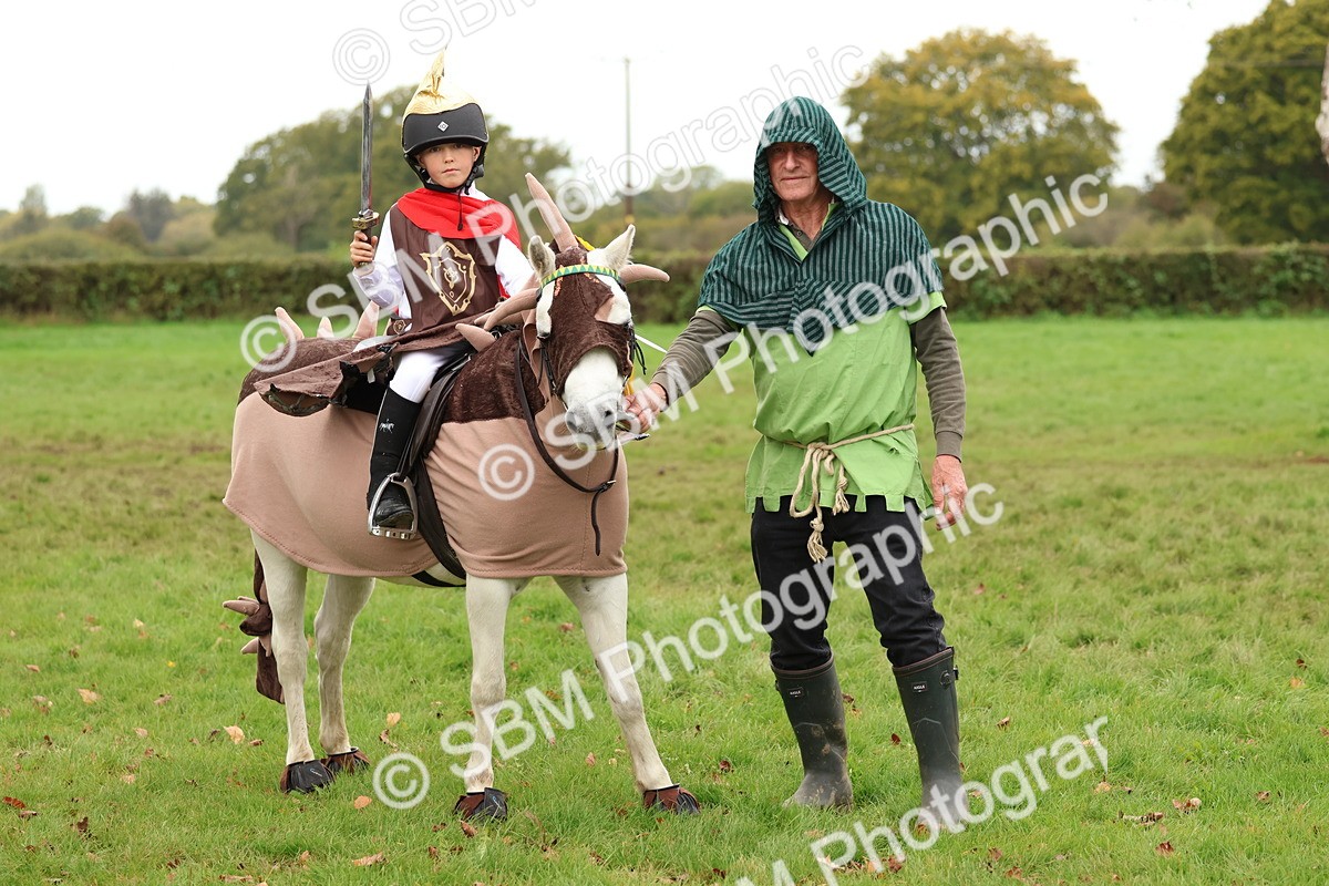 SBM_61718 - S37a - Fancy Dress Showing