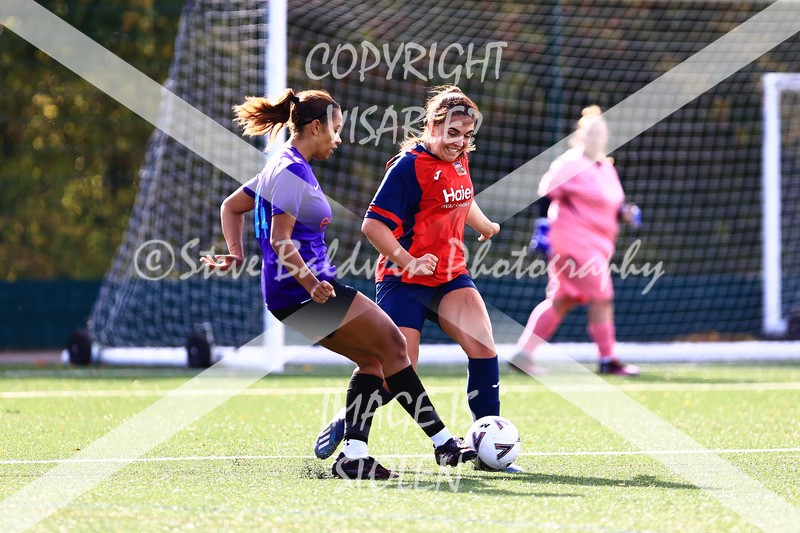 1DX30513 - 2025-10-05 FC Abbey Meads Ladies V Purton  Kingsdown FC Ladies