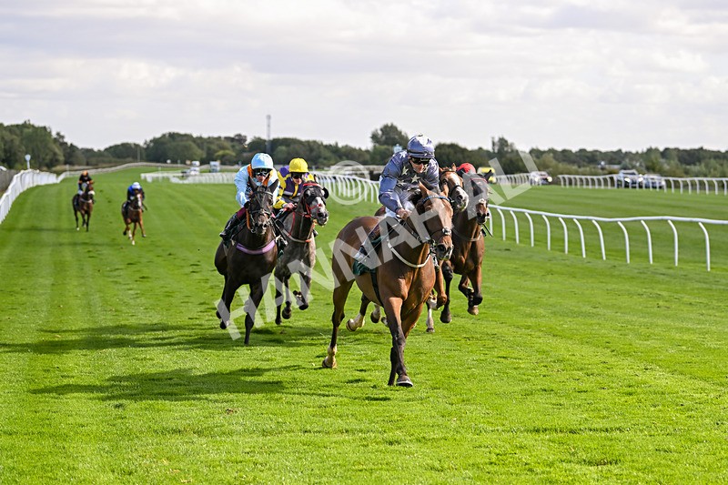 100924-Race 3-Laudable-0178 - Race 3