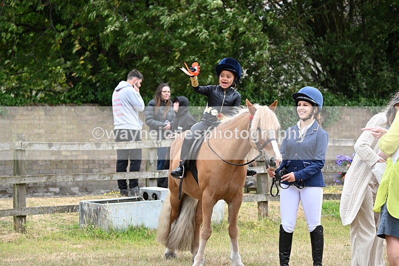 WJ6_9150 - Class 11 Fancy Dress