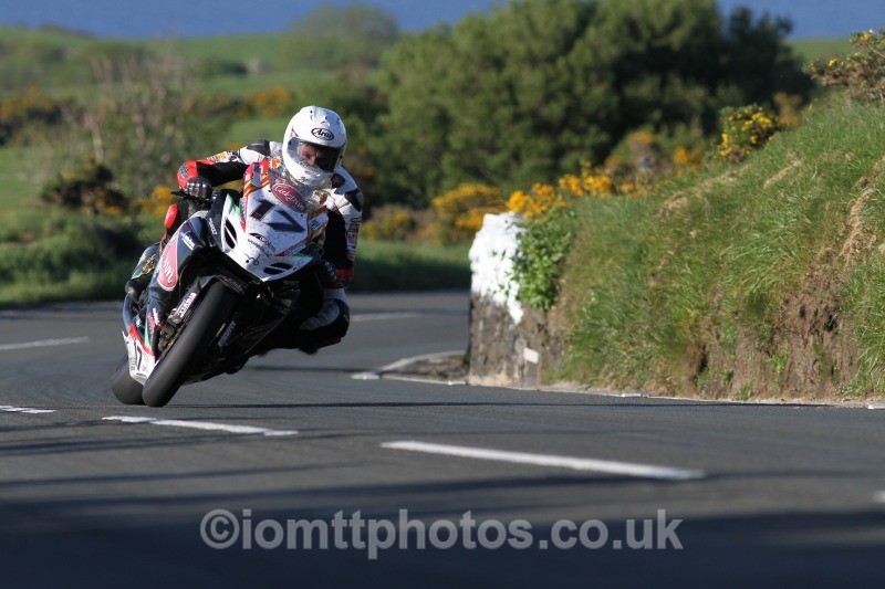 Dan Kneen Kawasaki / Cookstown B.E.Racing - Monday Practice Solos