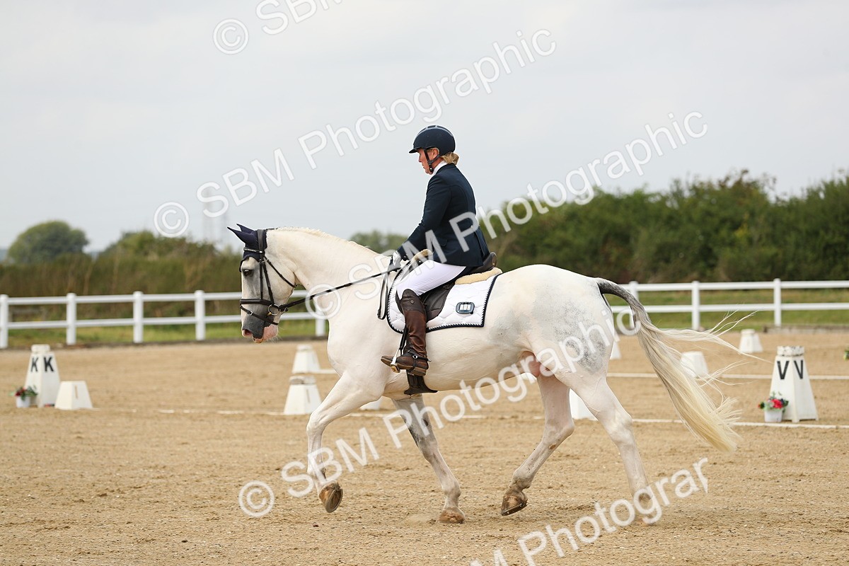 SBM_017625 - Class 13 - Novice 23 - 14.27-15.16