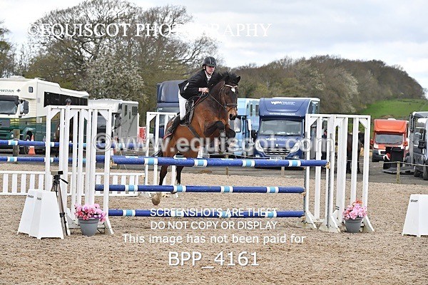 BPP_4161 - CLASS 6 FRI Senior Newcomers/ 1.10m Open