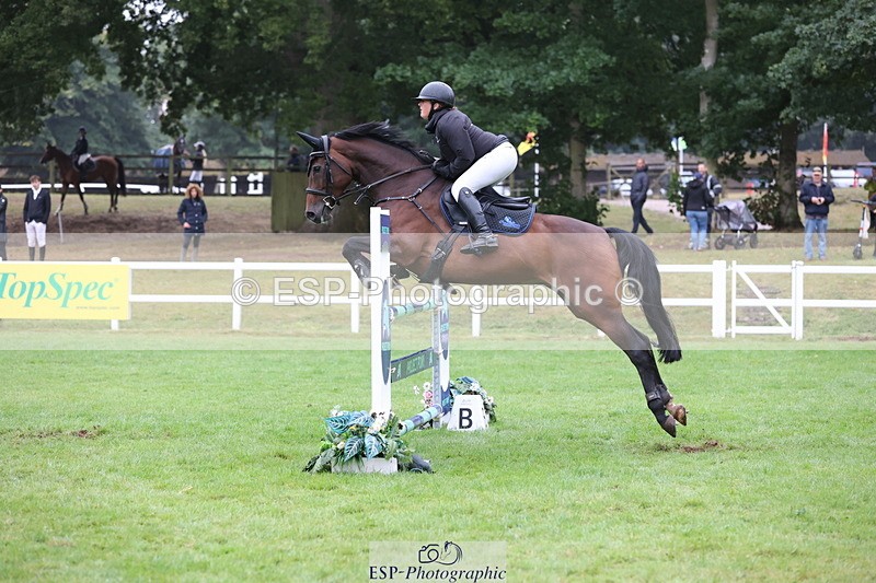 250830A-150525-07201 - Cls 16 Snr Newcomers and 1.10m Open