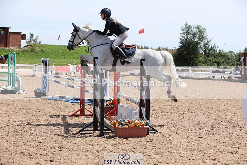 240629A-142012-06799 - Cls 19 Foxhunter and 1.10m Open