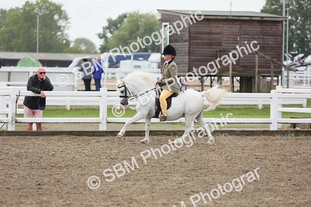 SBM_22352 - Class 807 - Young Rider 11 to 16 Yrs