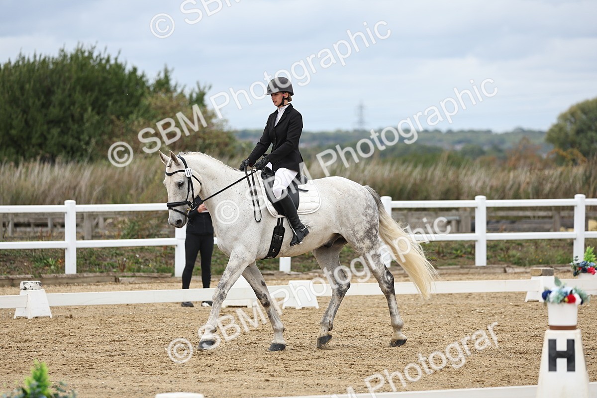 SBM_003572 - Class 7 - Novice 2 Warm Up