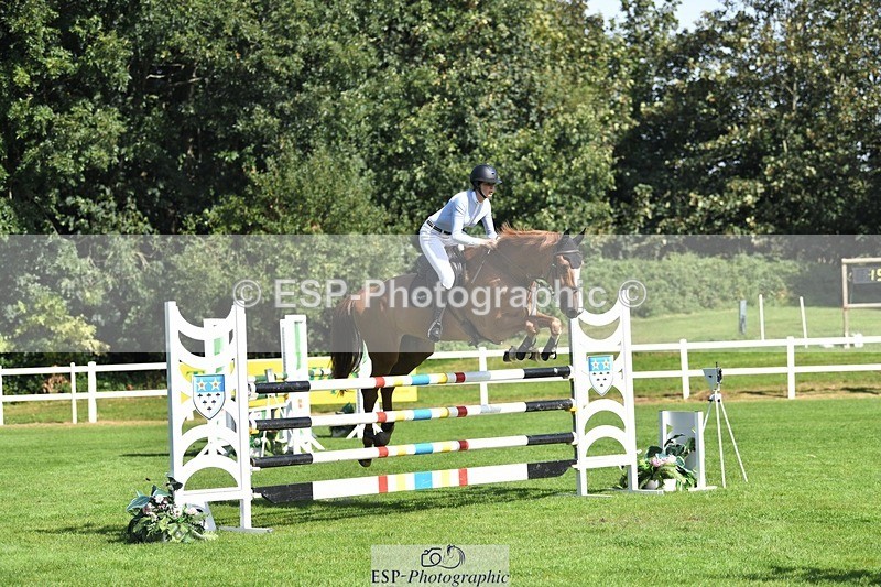 230908-115452-01231 - Cls 2 Snr Foxhunter & 1.20m Open