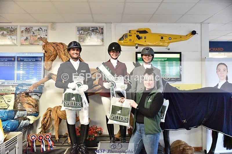 250214-153814-02618 - Freestyle Medium Gold Presentations