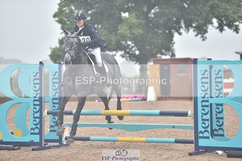 250830-144352-03660 - G-320-Gillian.Tabor