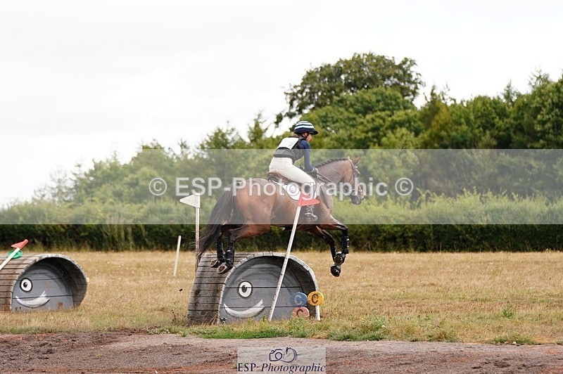 250803A-150010-15732 - P-710-Isla.Kitson-BLUES.CLOUD