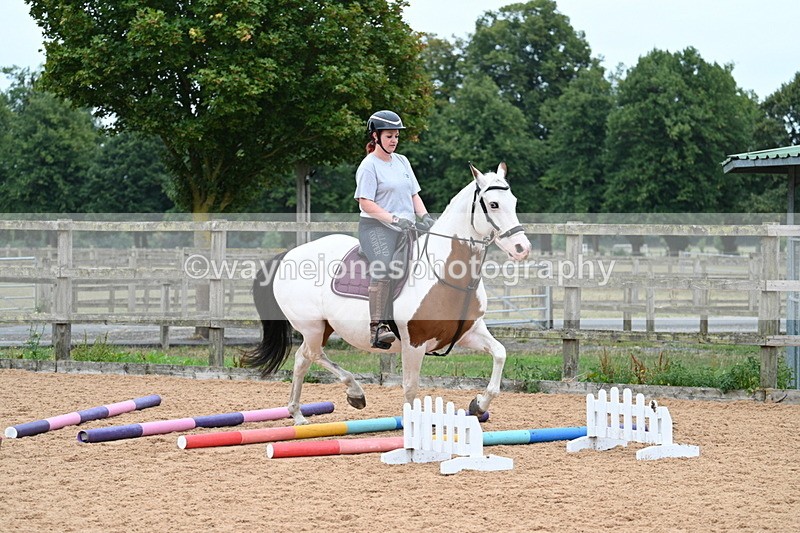 WJ7_9755 - Poles 14:00