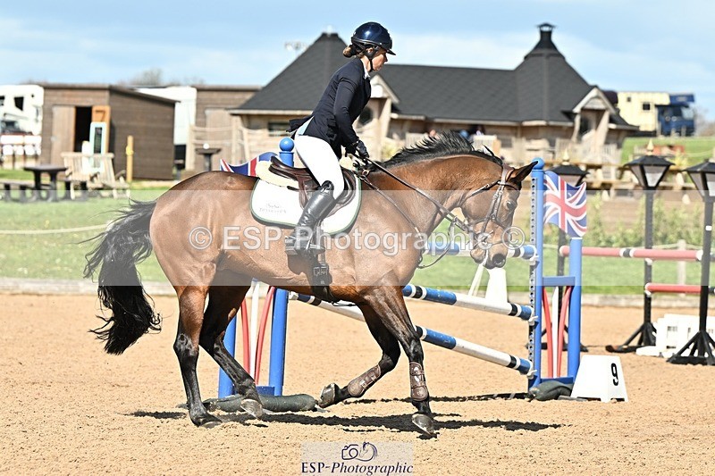 250416-150854-01618 - Cls 6 Foxhunter and 1.20m