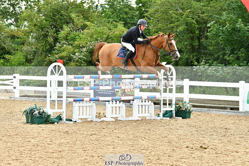 230721A-143410-06985 - Cls 22, 1 Star Gold 1.30m