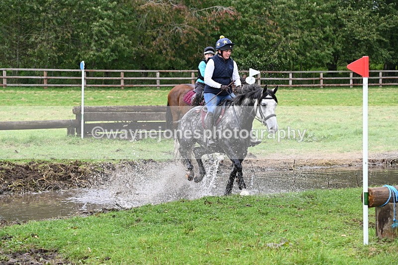 WJ6_5620 - Time at Photographer 12:31 to 12:40