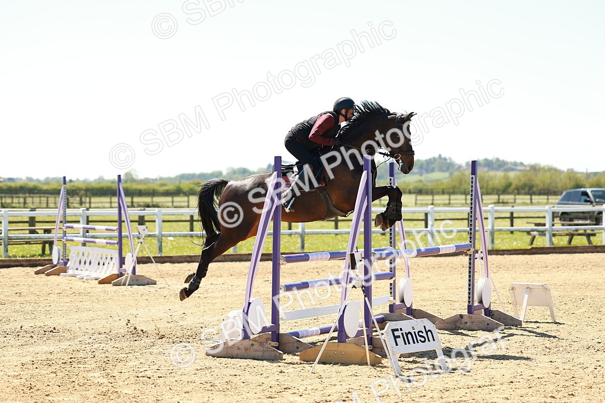 SBM_001325 - Class 4 - Senior Newcomers 1.10m