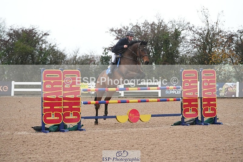 251107-133416-01176 - Cls 6 Foxhunter and 1.20m Open