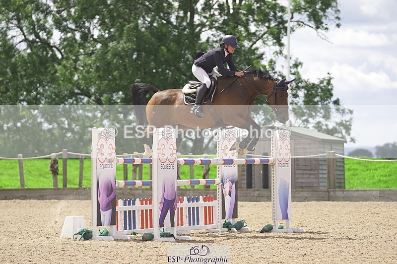 230806A-133718-02182 - Cls 14 Snr Foxhunter & 1.20m Open