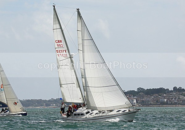 120630 GBR5327Y WT7A3094 - ROUND THE ISLAND RACE - 30th June 2012