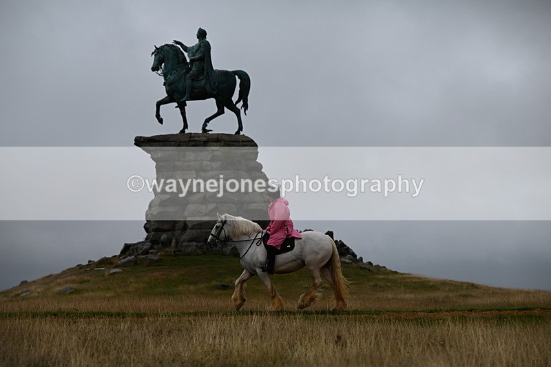DSC_1787 - Time at Statue 12:13 to 12:32