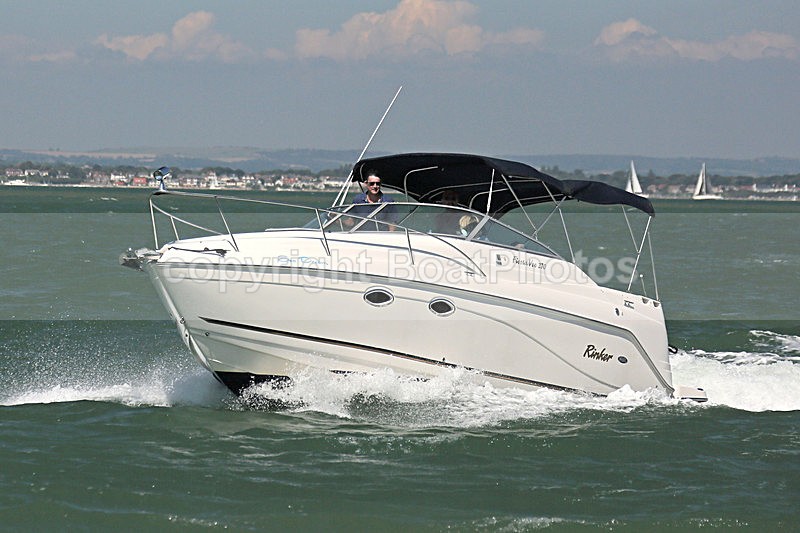 160723 SEA DREAM - RINKER FIESTA VEE Y92A8633 - Motorboats - Open