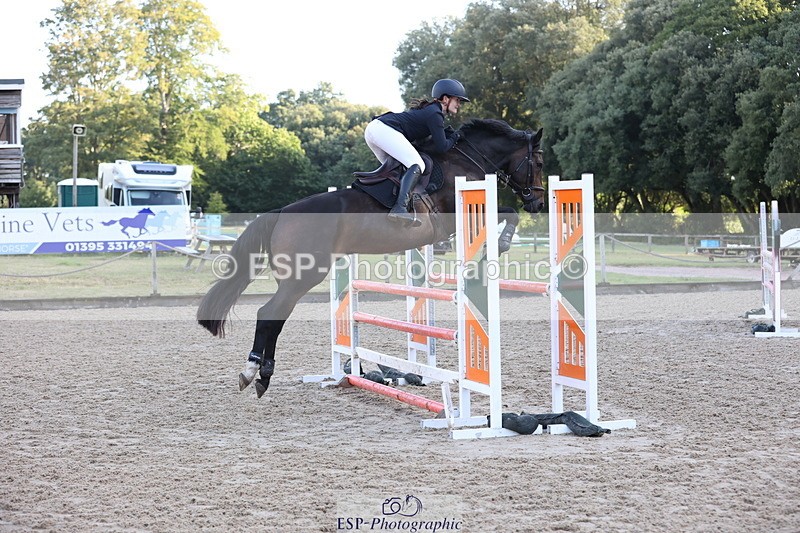 250831A-080840-08571 - Cls 40 Snr Newcomers