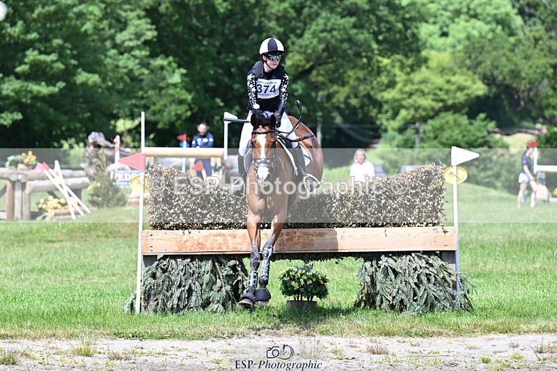 260530A-121957-14130 - C-374-Hannah.Nicolson